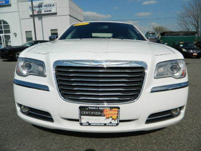 2012 Chrysler 300  Limited