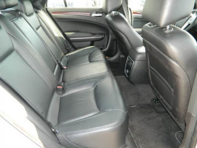 2012 Chrysler 300  Limited