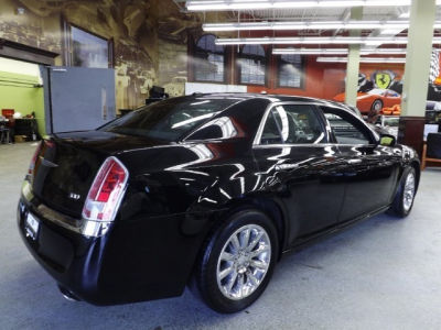 2012 Chrysler 300  Limited