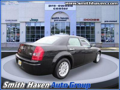 2010 Chrysler 300  Touring