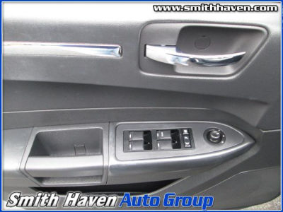 2010 Chrysler 300  Touring