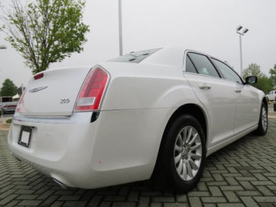 2011 Chrysler 300