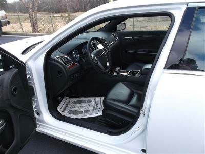 2012 Chrysler 300  Limited