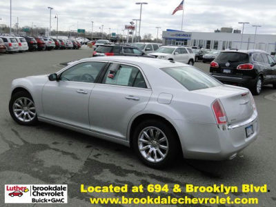 2012 Chrysler 300  Limited