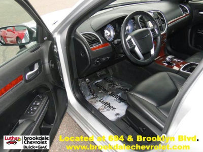 2012 Chrysler 300  Limited