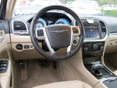 2012 Chrysler 300  Limited