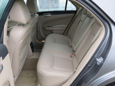 2012 Chrysler 300  Limited