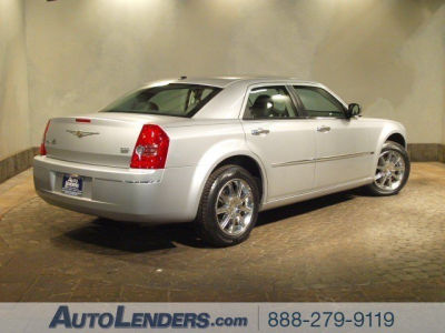 2010 Chrysler 300  Touring Signature