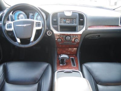 2012 Chrysler 300  Limited
