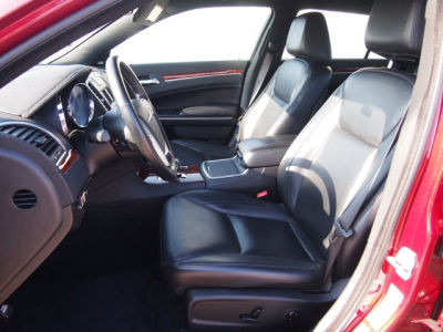 2012 Chrysler 300  Limited