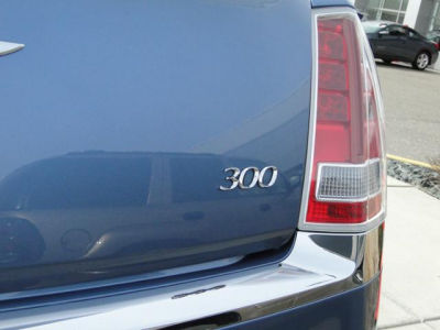 2011 Chrysler 300  Limited