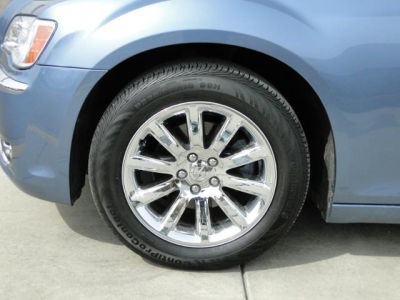 2011 Chrysler 300  Limited