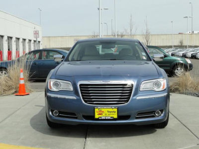 2011 Chrysler 300  Limited