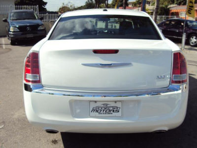 2012 Chrysler 300  Limited