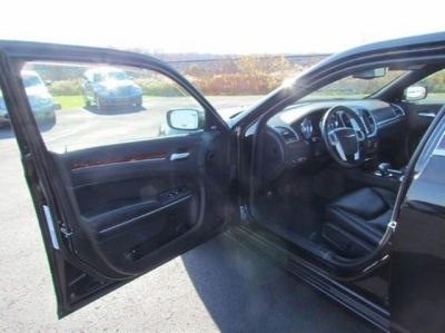 2012 Chrysler 300  Limited
