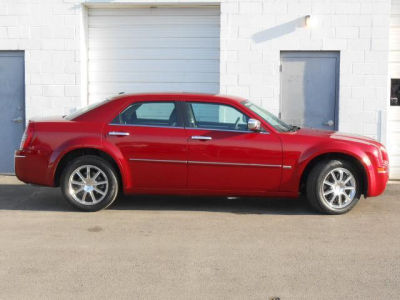 2010 Chrysler 300  Touring/Signature Series