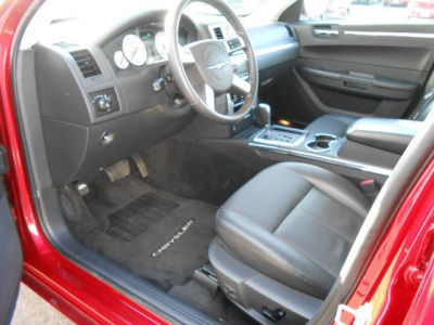 2010 Chrysler 300  Touring/Signature Series