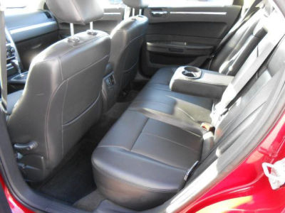 2010 Chrysler 300  Touring/Signature Series