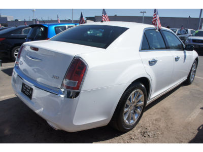 2012 Chrysler 300  Limited