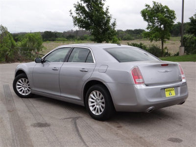 2011 Chrysler 300  Base