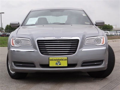 2011 Chrysler 300  Base