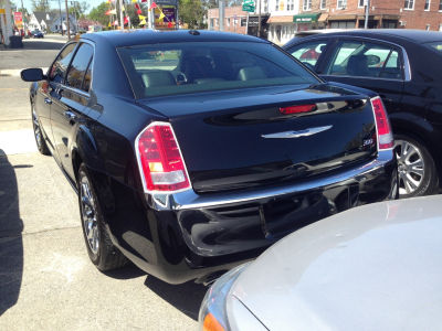 2012 Chrysler 300  Limited