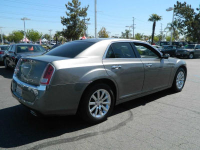 2011 Chrysler 300  Limited