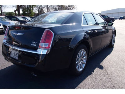 2012 Chrysler 300  Limited