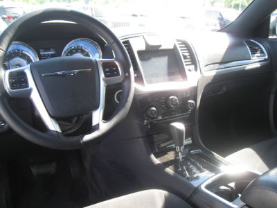 2011 Chrysler 300  Base