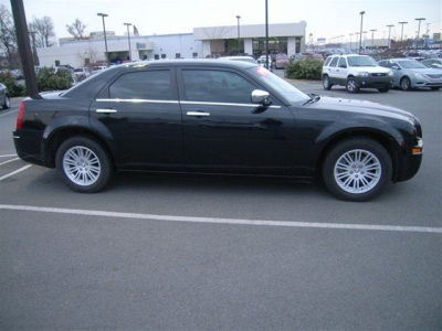 2010 Chrysler 300  Touring Plus
