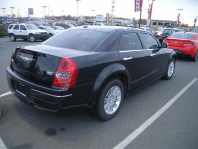 2010 Chrysler 300  Touring Plus