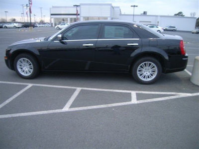 2010 Chrysler 300  Touring Plus