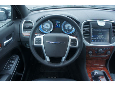 2012 Chrysler 300  Limited