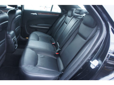 2012 Chrysler 300  Limited