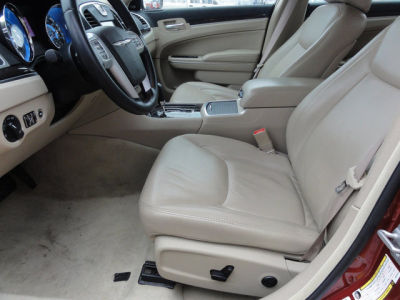 2011 Chrysler 300  Limited