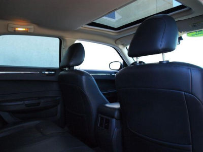 2010 Chrysler 300  Touring/Signature Series