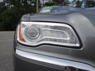 2012 Chrysler 300  Limited