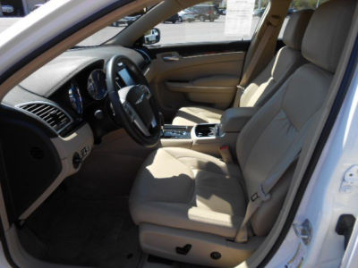 2011 Chrysler 300  Limited