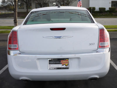 2012 Chrysler 300  Limited