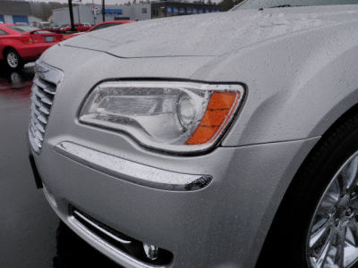 2012 Chrysler 300  Limited