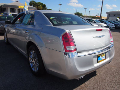 2012 Chrysler 300  Limited
