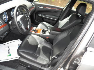 2012 Chrysler 300  Limited