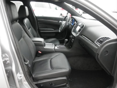 2011 Chrysler 300  Limited