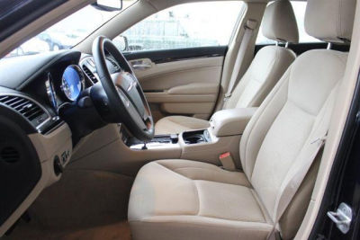 2012 Chrysler 300  Base