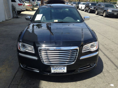 2012 Chrysler 300  Limited