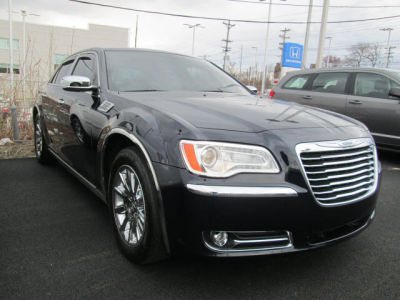 2011 Chrysler 300  Limited