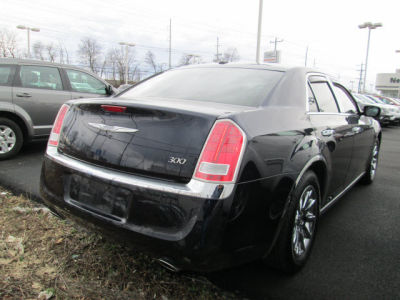 2011 Chrysler 300  Limited