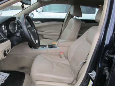 2011 Chrysler 300  Limited