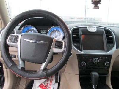 2011 Chrysler 300  Limited