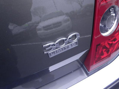 2010 Chrysler 300  Limited